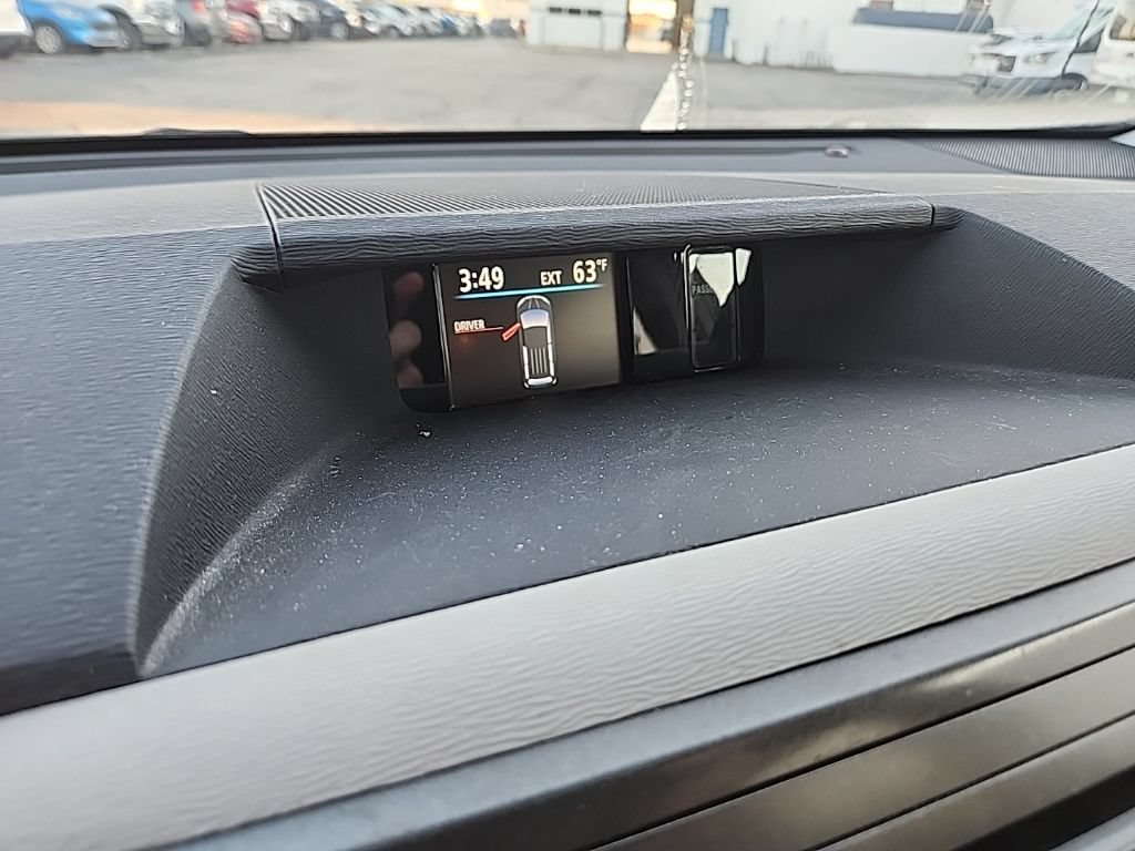 Used 2011 Toyota Sienna XLE FWD image 21