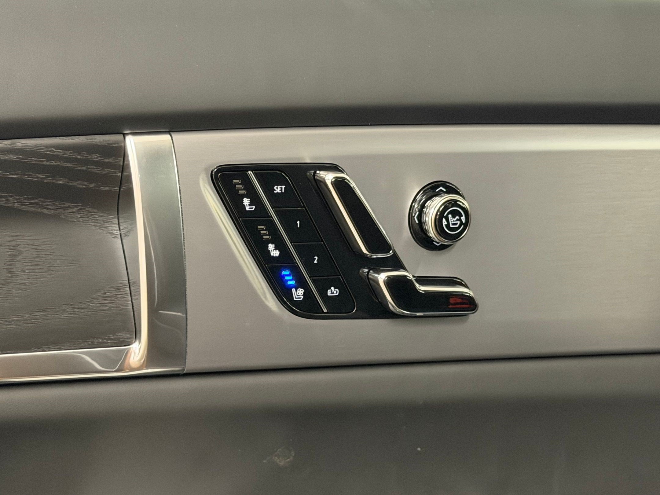 New 2027 Cadillac Vistiq Luxury AWD/4WD image 31