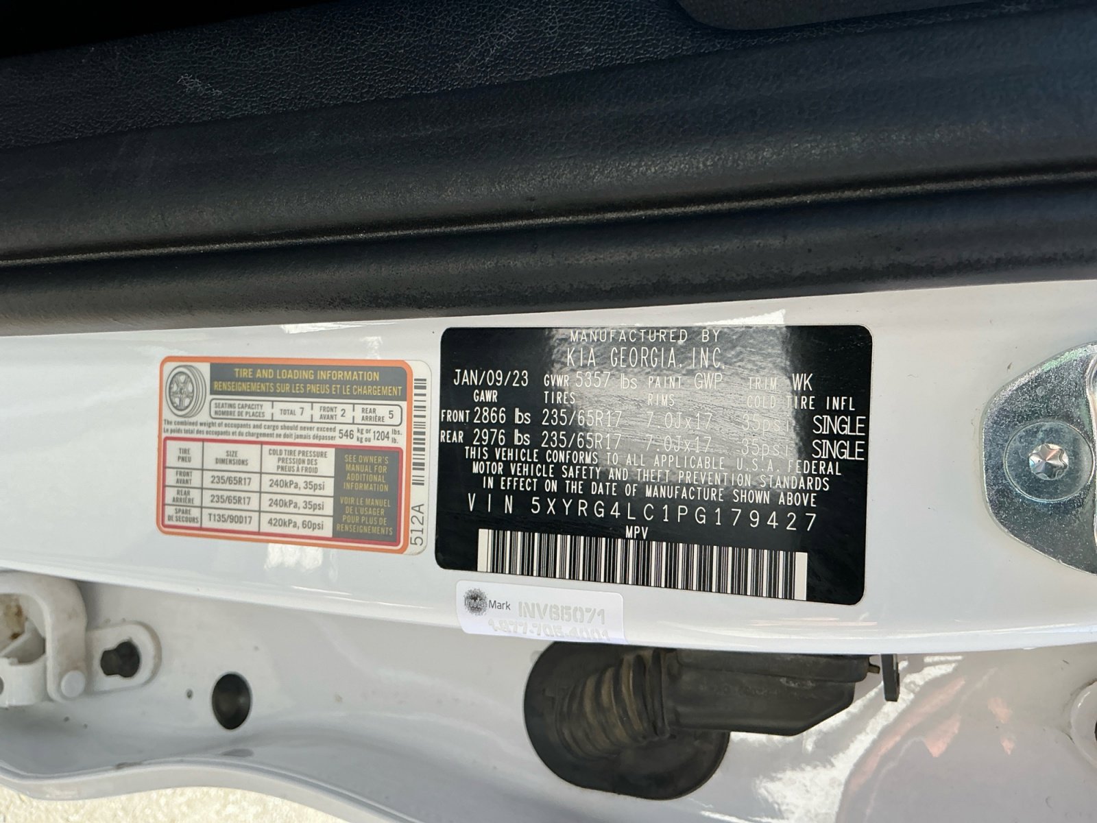 Used 2023 Kia Sorento LX image 27