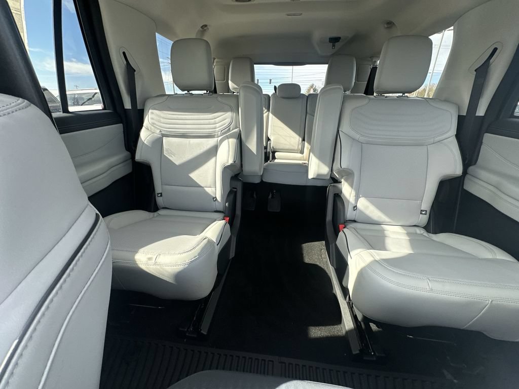 New 2026 Ford Expedition Max Platinum w/ Platinum Ultimate Package AWD/4WD image 29