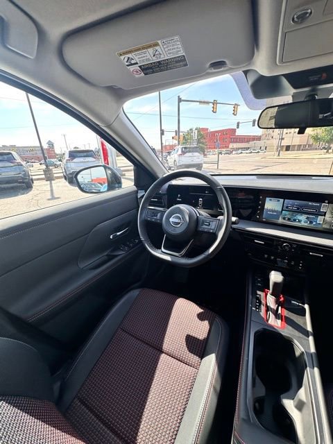 New 2025 Nissan Kicks SR image 29