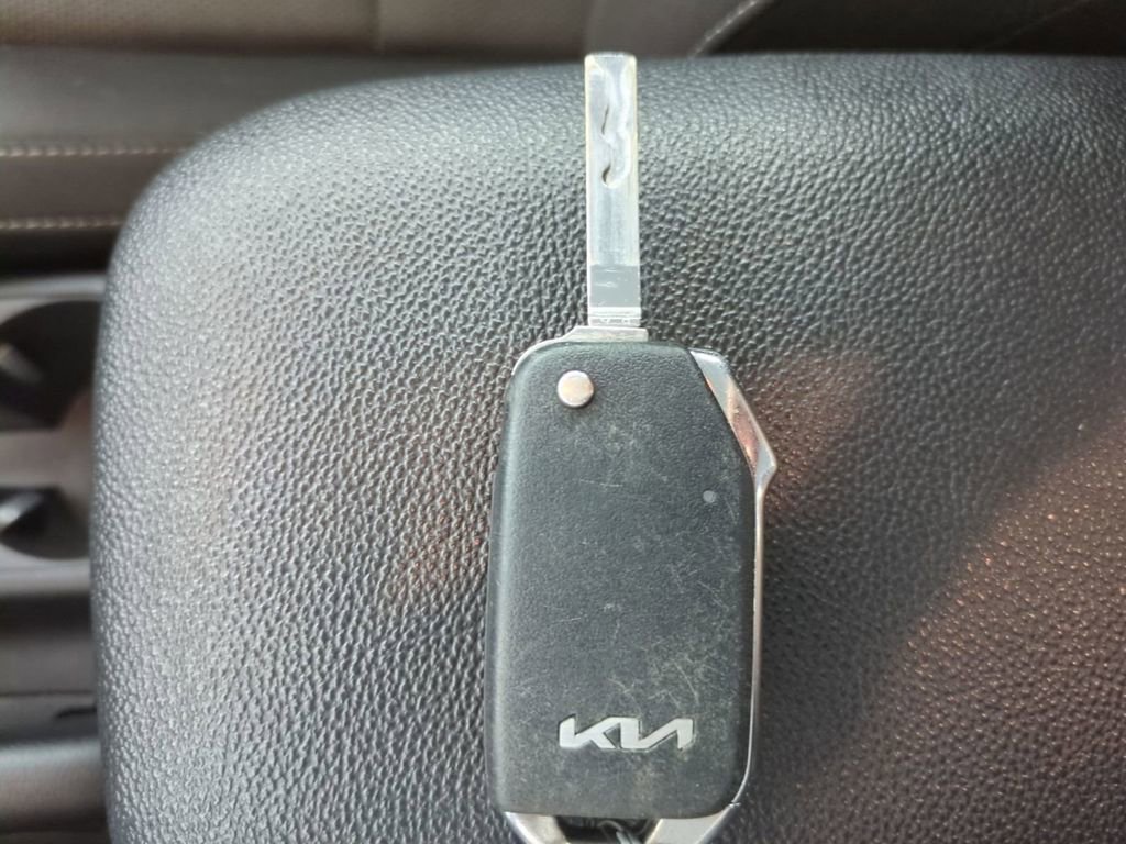 Used 2023 Kia Forte LXS FWD image 31