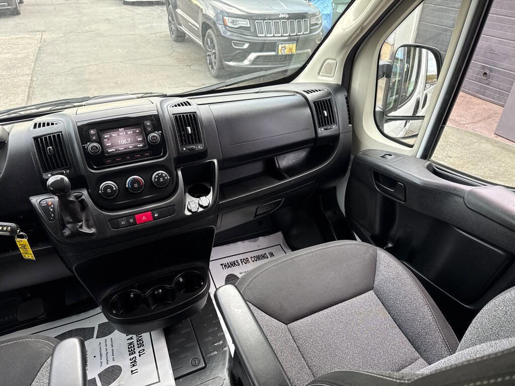 Used 2021 RAM ProMaster 3500 w/ Convenience Group image 16