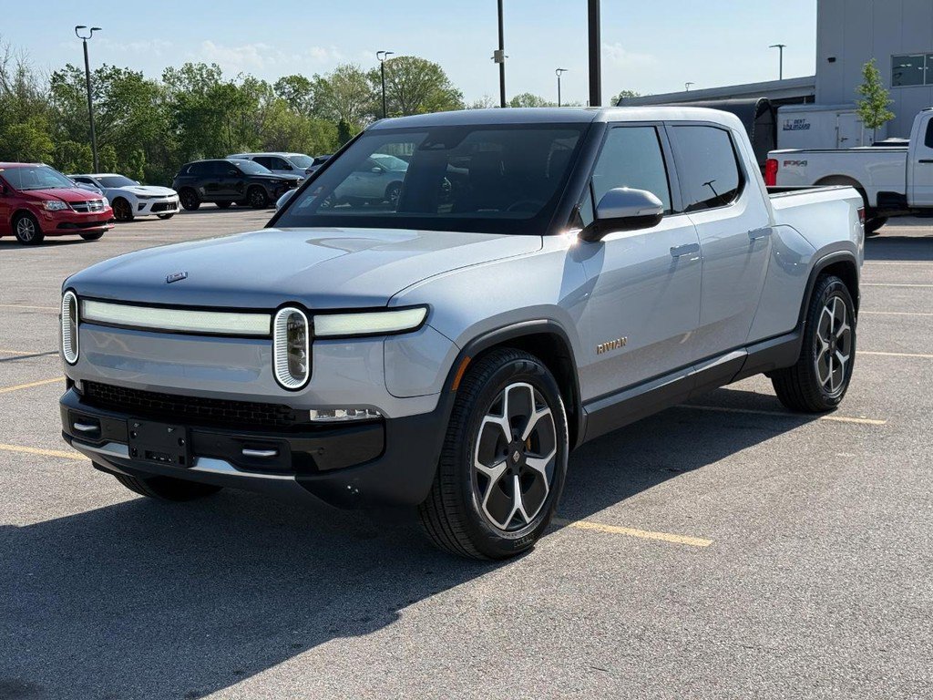 Used 2022 Rivian R1T Adventure image 1