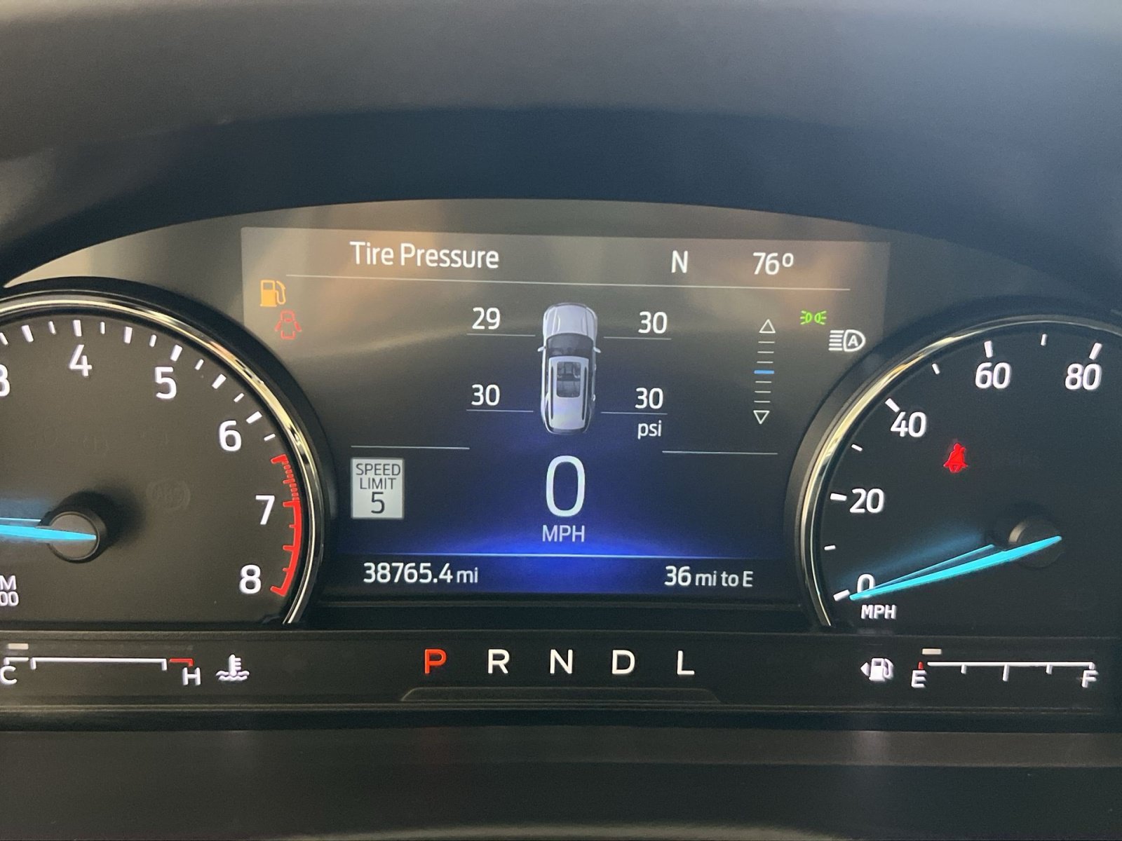 Used 2022 Ford Explorer XLT w/ Equipment Group 202A AWD/4WD image 17