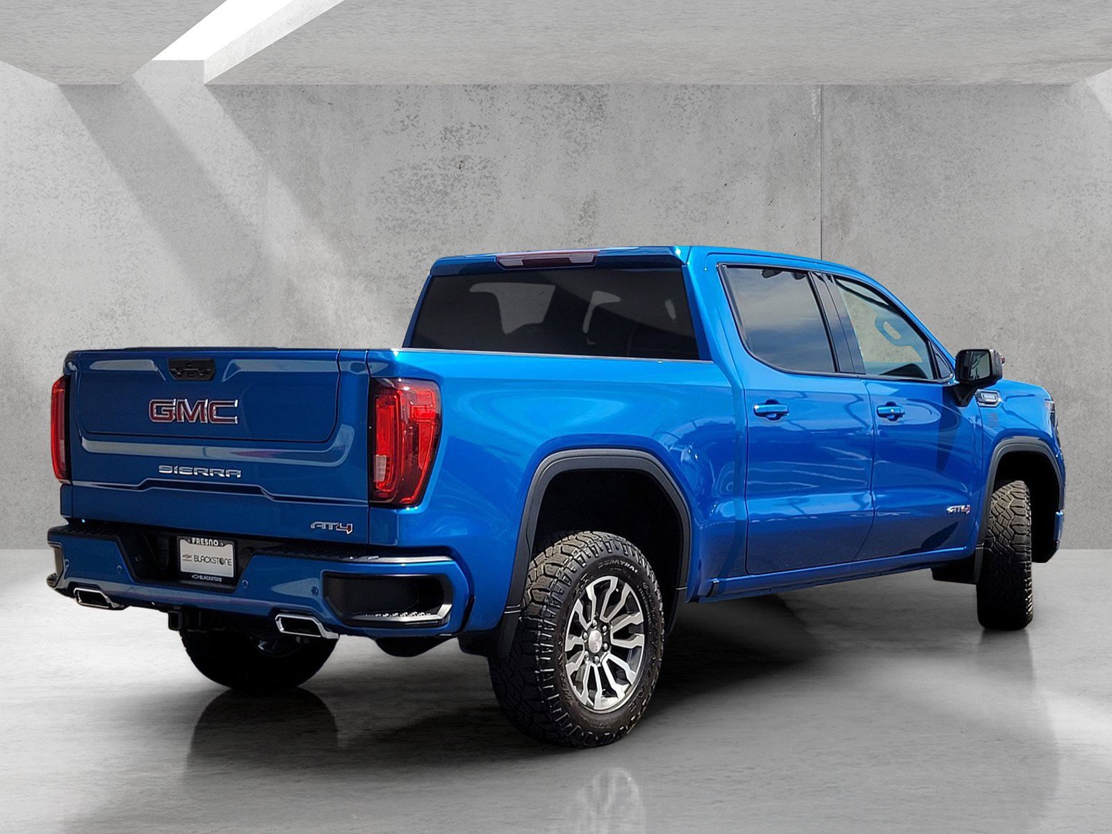 Used 2023 GMC Sierra 1500 AT4 AWD/4WD image 5