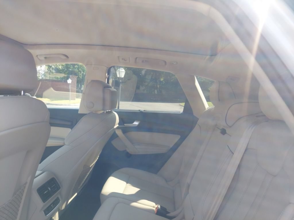 Used 2024 Audi Q5 2.0T Prestige AWD/4WD image 25