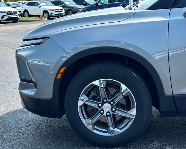 Used 2023 Chevrolet Blazer LT w/ LPO, Floor Liner Package FWD image 8