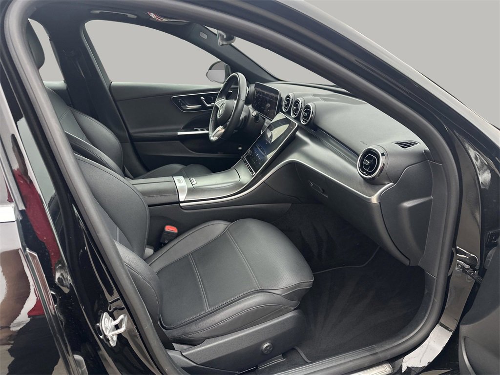 Used 2024 Mercedes-Benz C 300 Sedan image 12