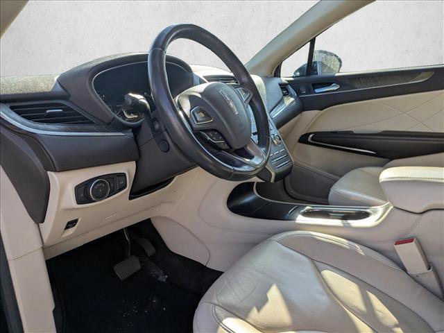 Used 2017 Lincoln MKC Reserve w/ Lincoln MKC Climate Package image 9