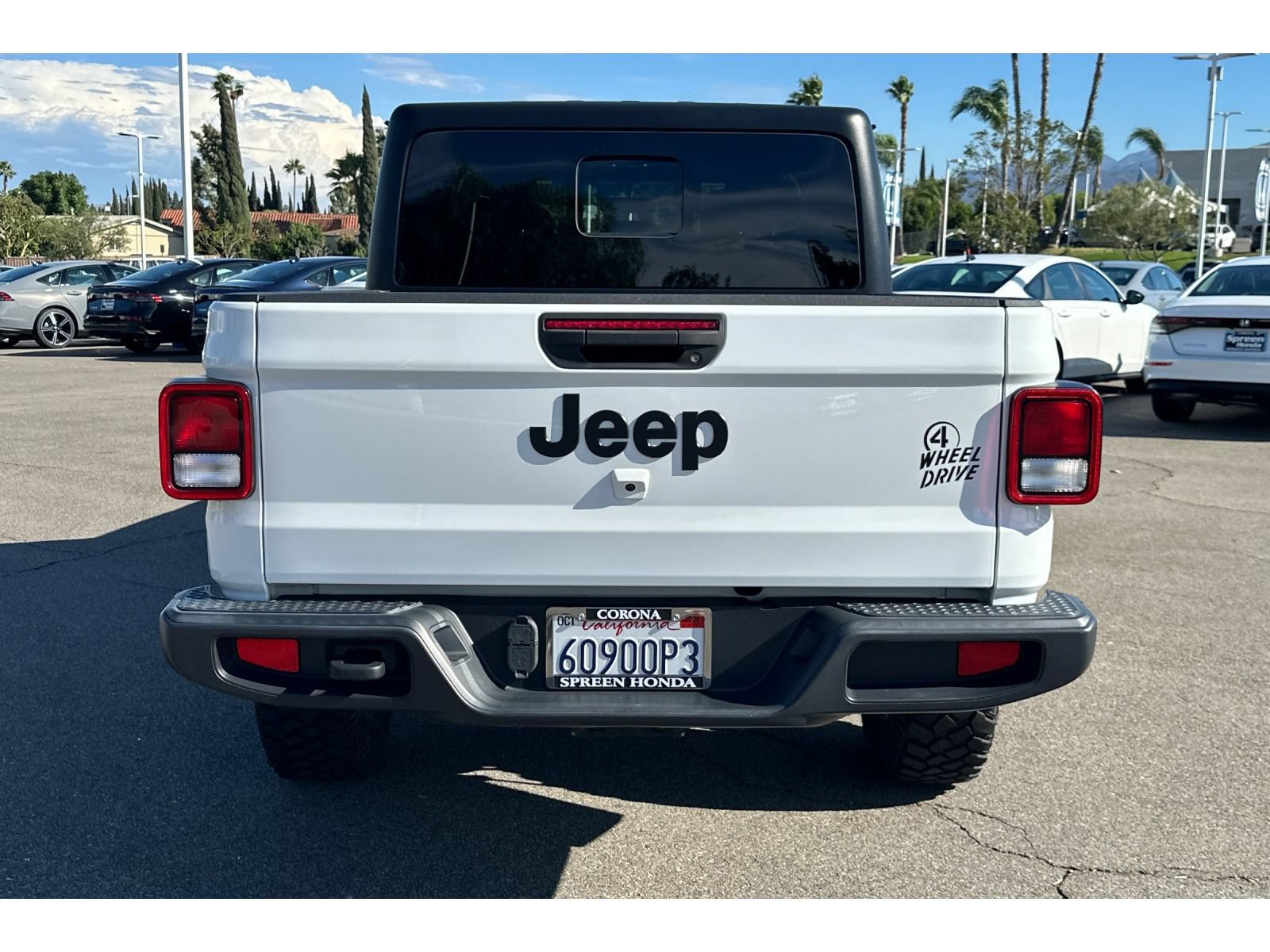 Used 2022 Jeep Gladiator Sport AWD/4WD image 4
