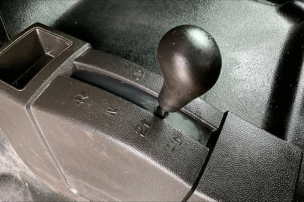 Used 2018 Chevrolet Silverado 3500 W/T AWD/4WD image 32