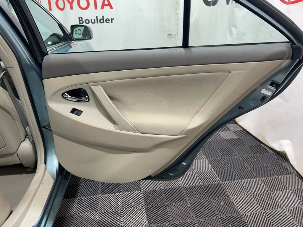 Used 2009 Toyota Camry LE image 14
