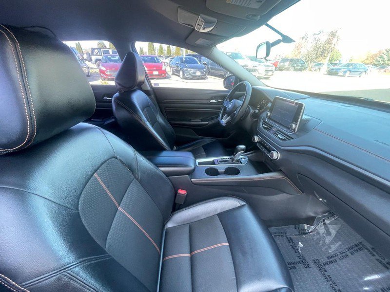 Used 2019 Nissan Altima 2.5 SR FWD image 10