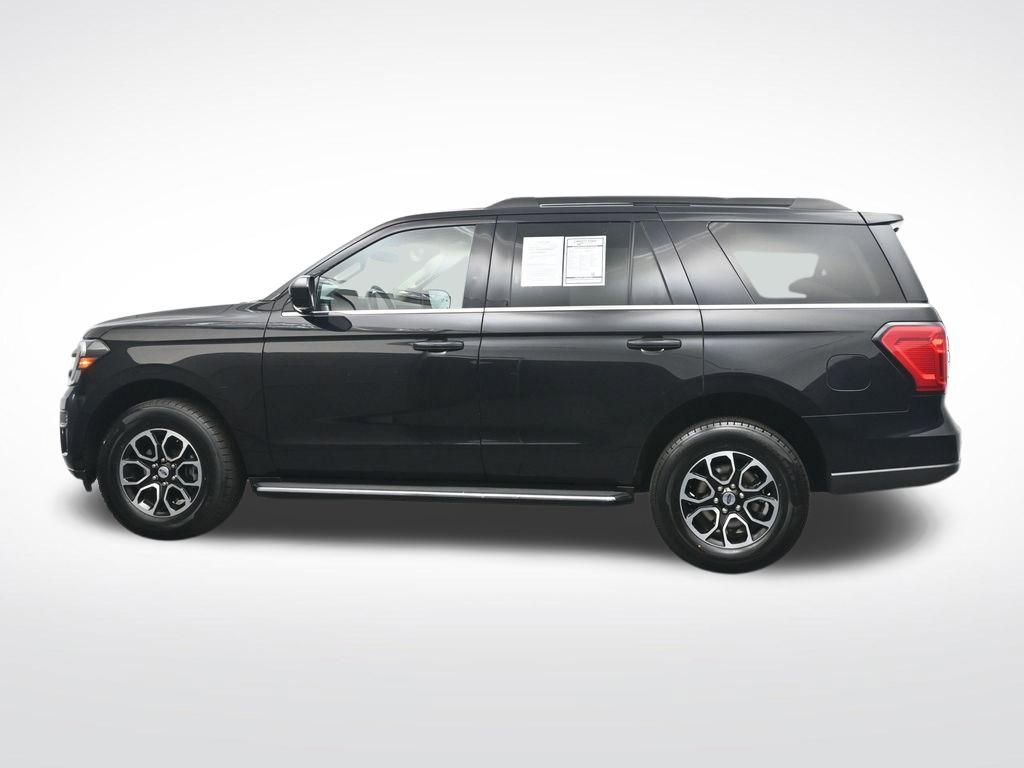 Used 2023 Ford Expedition XLT image 10