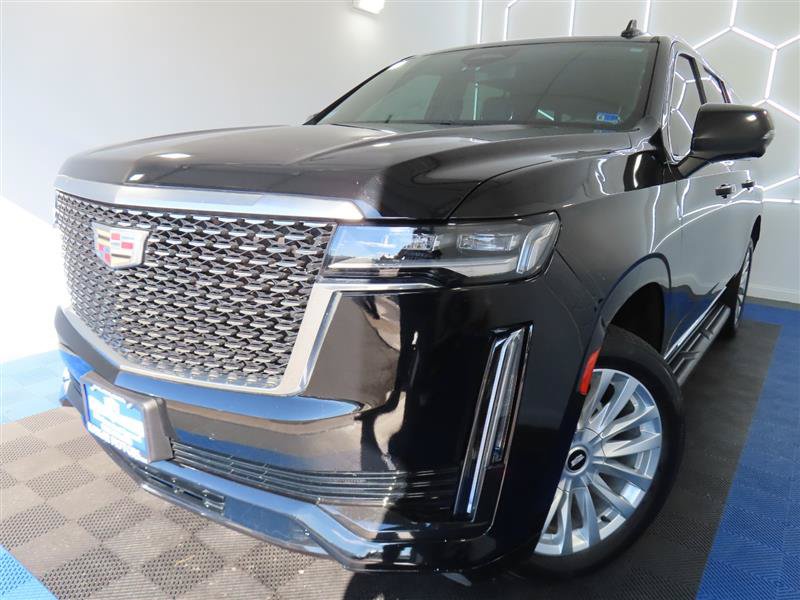 Used 2024 Cadillac Escalade ESV Luxury AWD/4WD image 1