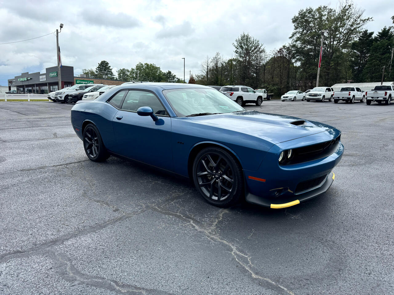 Used 2023 Dodge Challenger R/T w/ Plus Package image 4