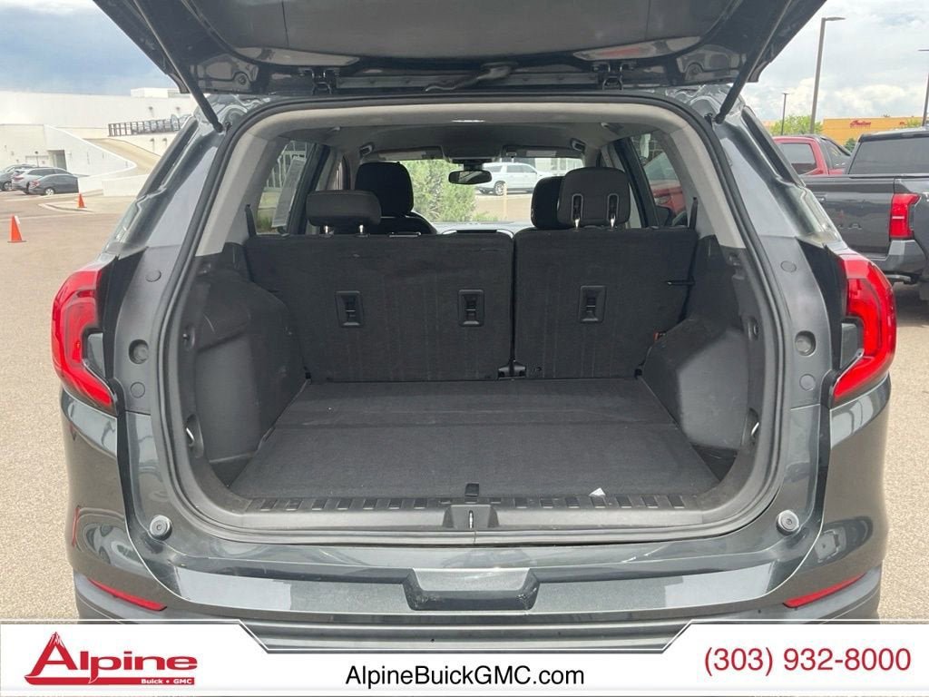 Used 2020 GMC Terrain SLE w/ Driver Convenience Package AWD/4WD image 19