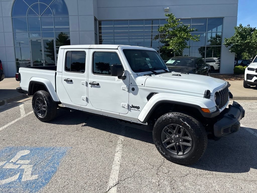 New 2026 Jeep Gladiator Sport AWD/4WD image 29