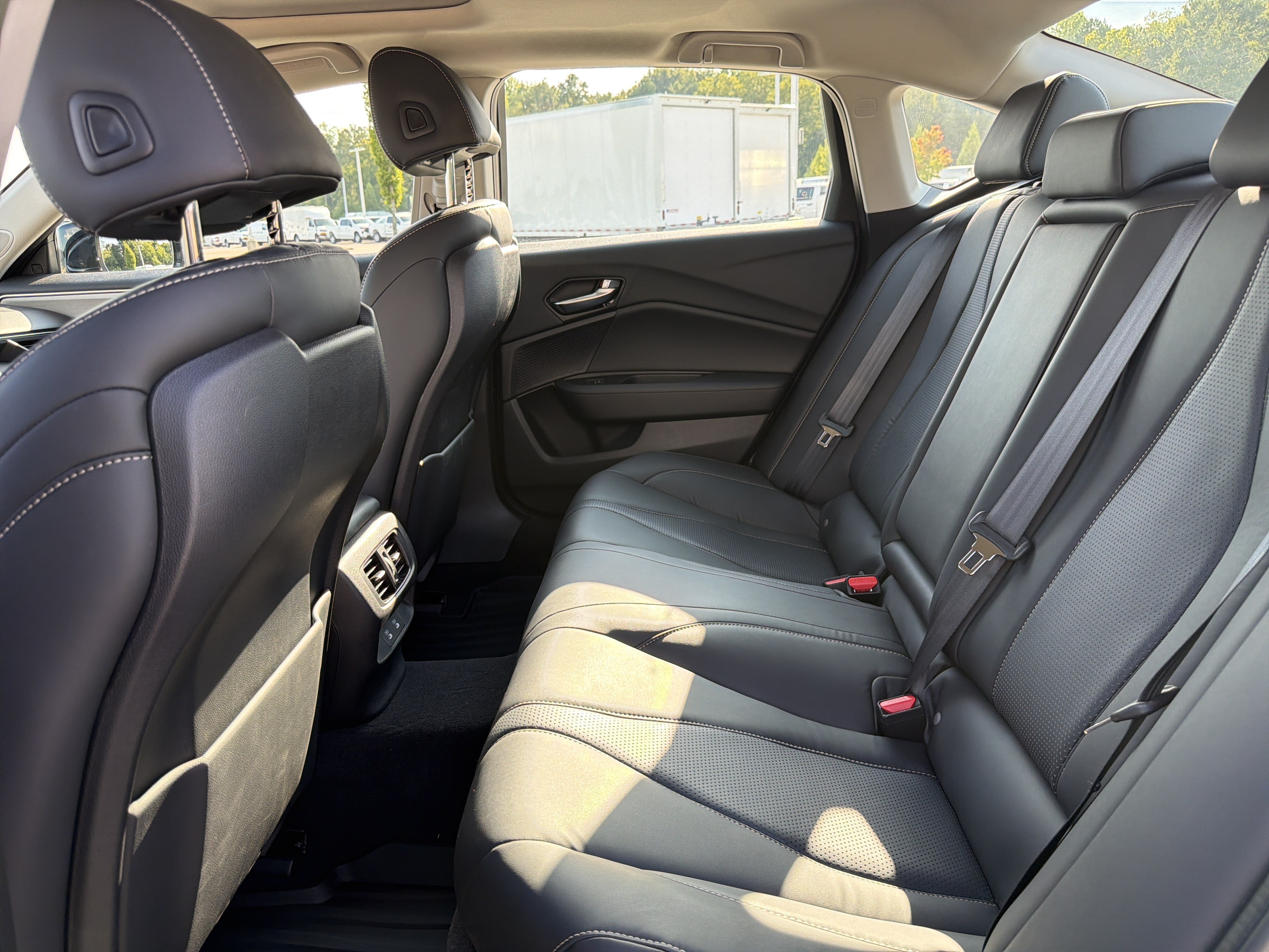 Certified 2025 Acura TLX w/ Technology Package FWD image 30