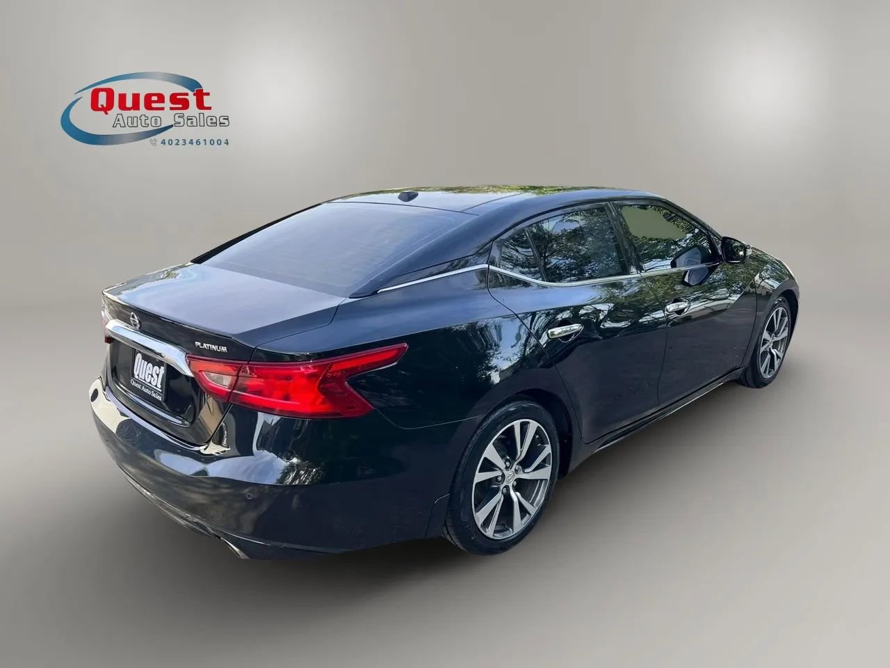 Used 2017 Nissan Maxima Platinum FWD image 3