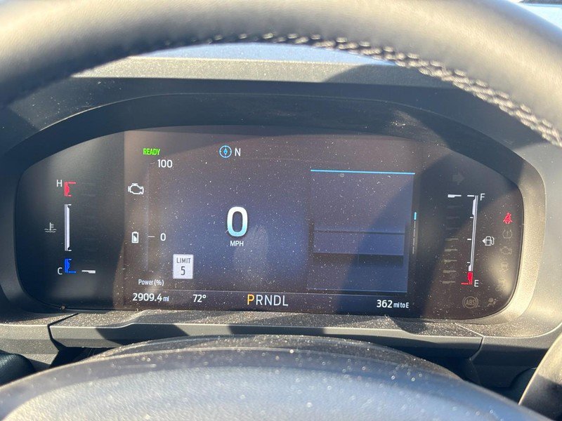 New 2025 Ford Maverick Lariat image 23