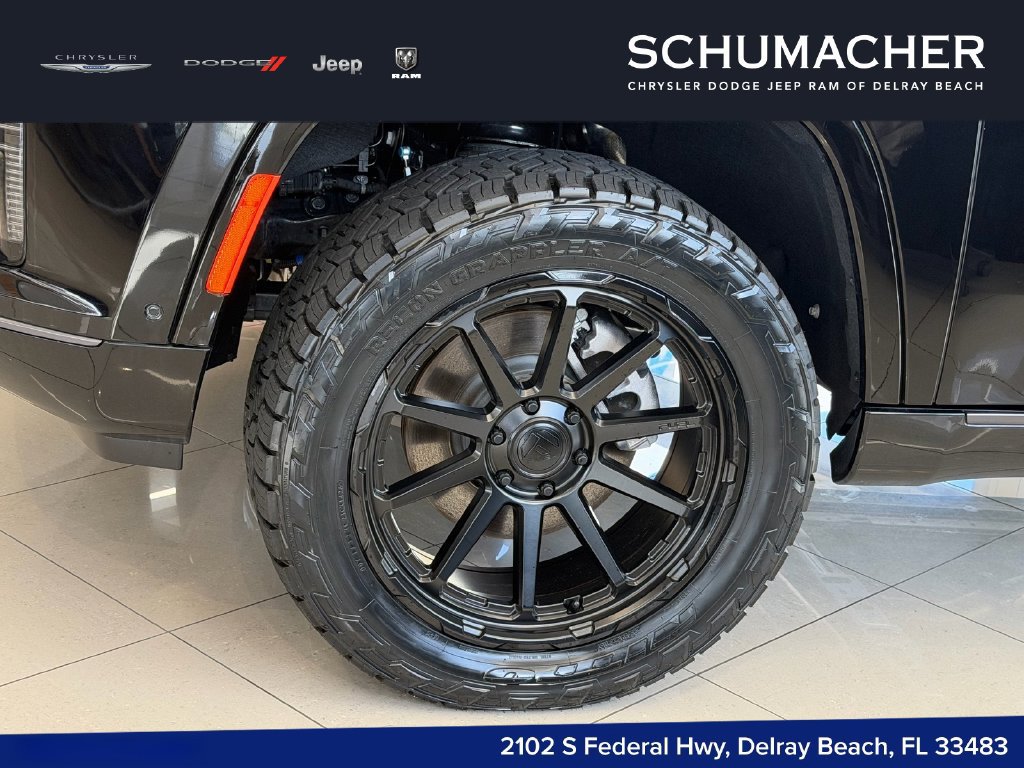New 2026 Jeep Grand Wagoneer Limited AWD/4WD image 4