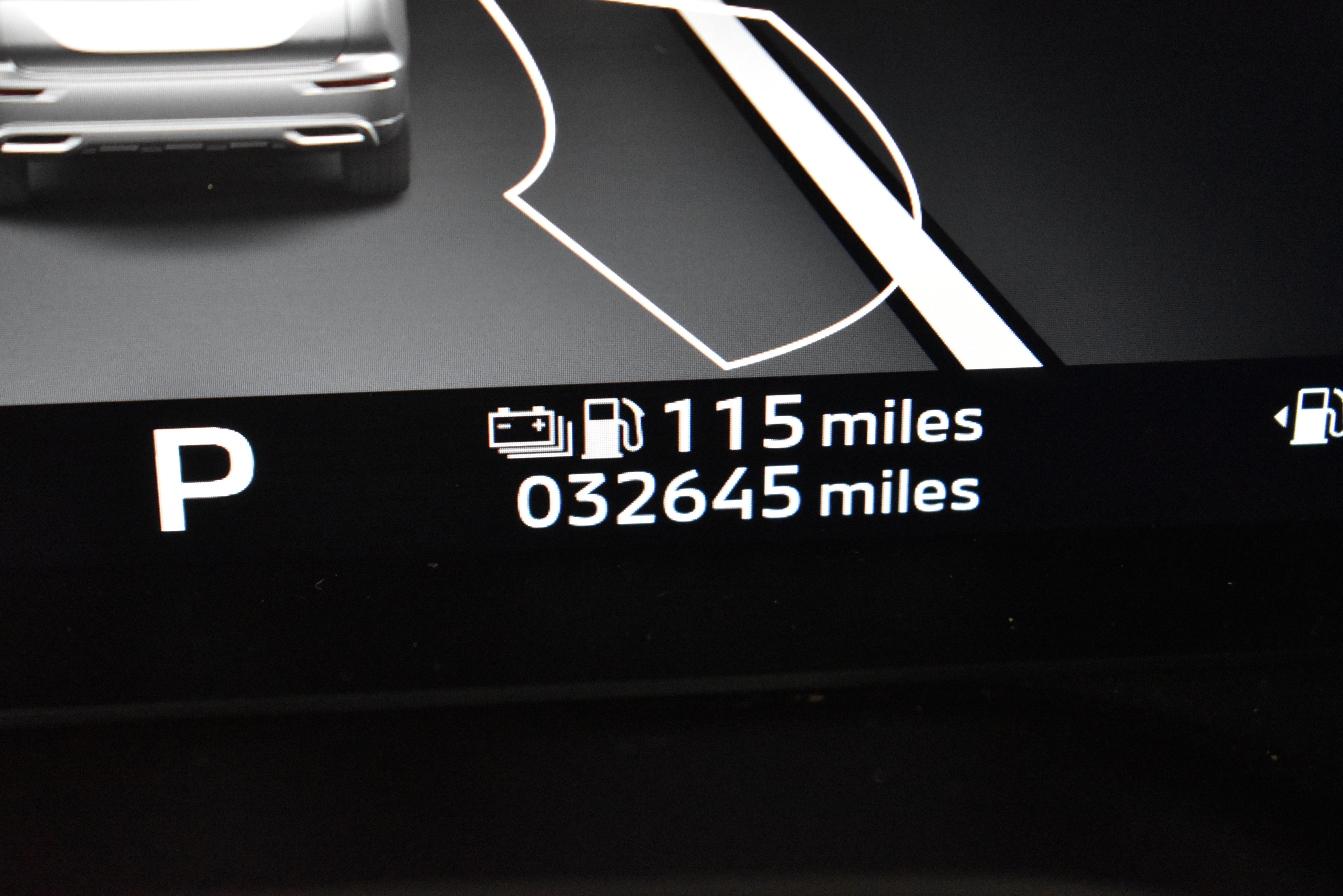 Used 2023 Mitsubishi Outlander SE image 17