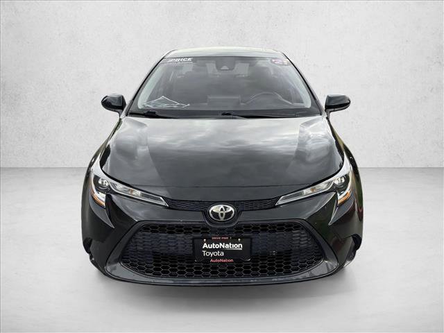 Used 2021 Toyota Corolla LE image 2
