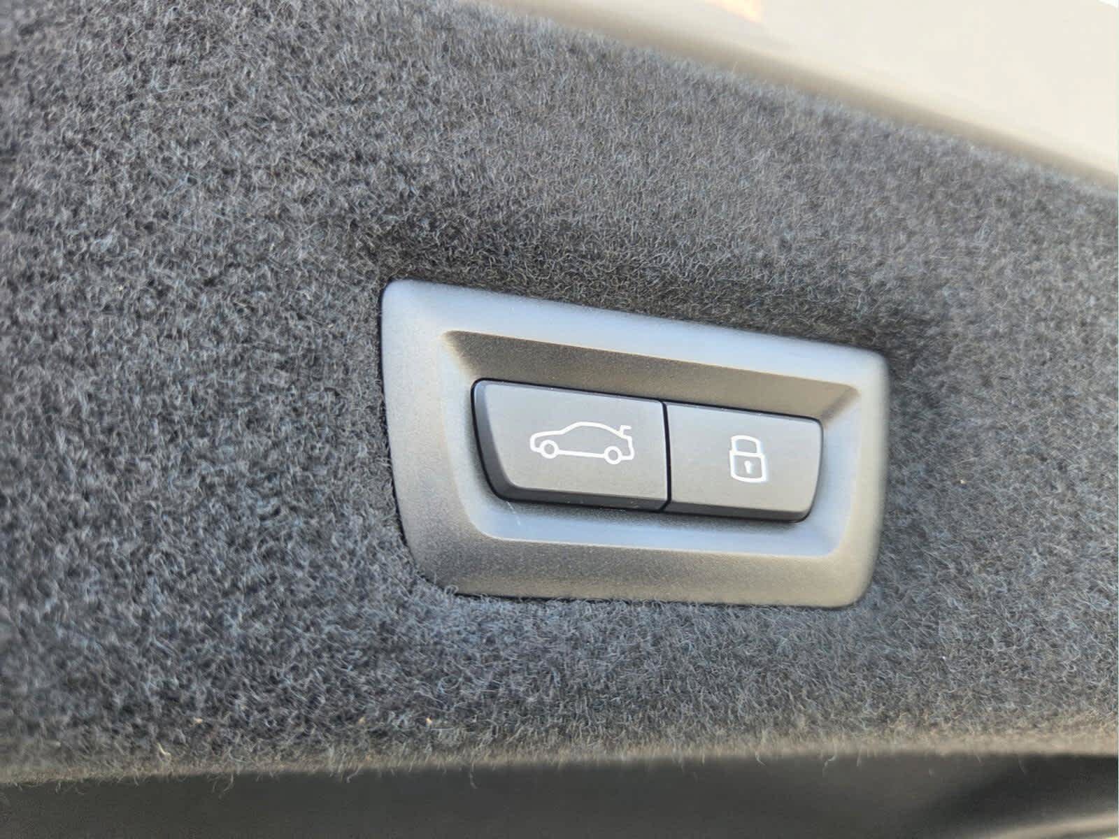 Certified 2023 BMW i7 xDrive60 AWD/4WD image 15