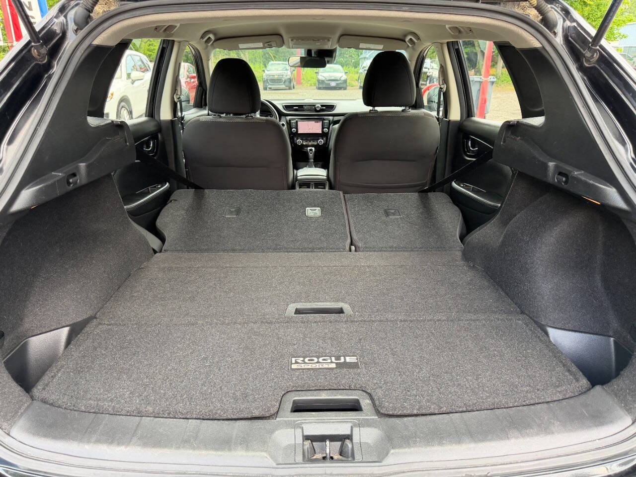 Used 2019 Nissan Rogue Sport SV w/ Technology Package AWD/4WD image 39