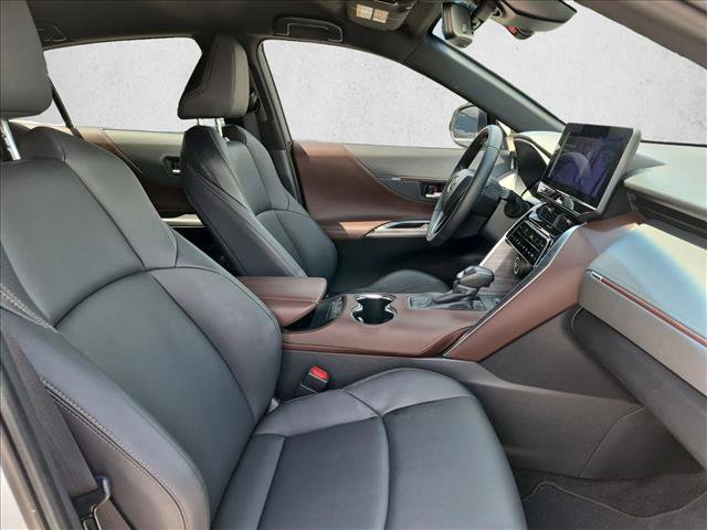 Used 2024 Toyota Venza XLE AWD/4WD image 21