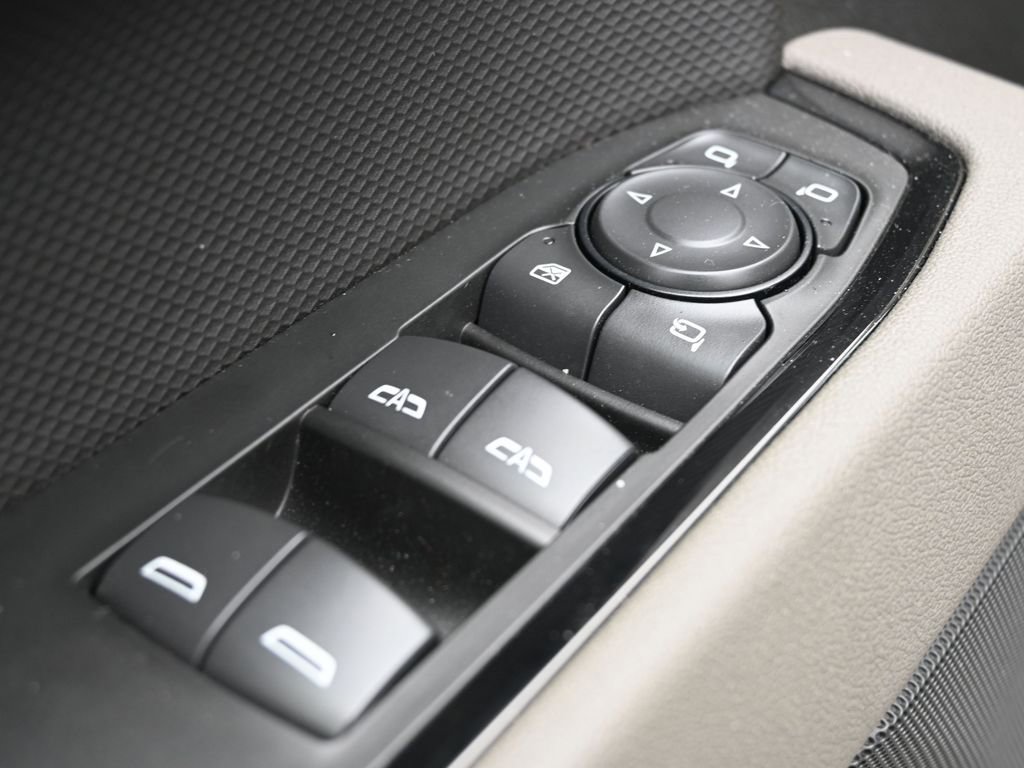 Used 2026 Chevrolet Silverado 1500 ZR2 w/ Dark Appearance Package image 15