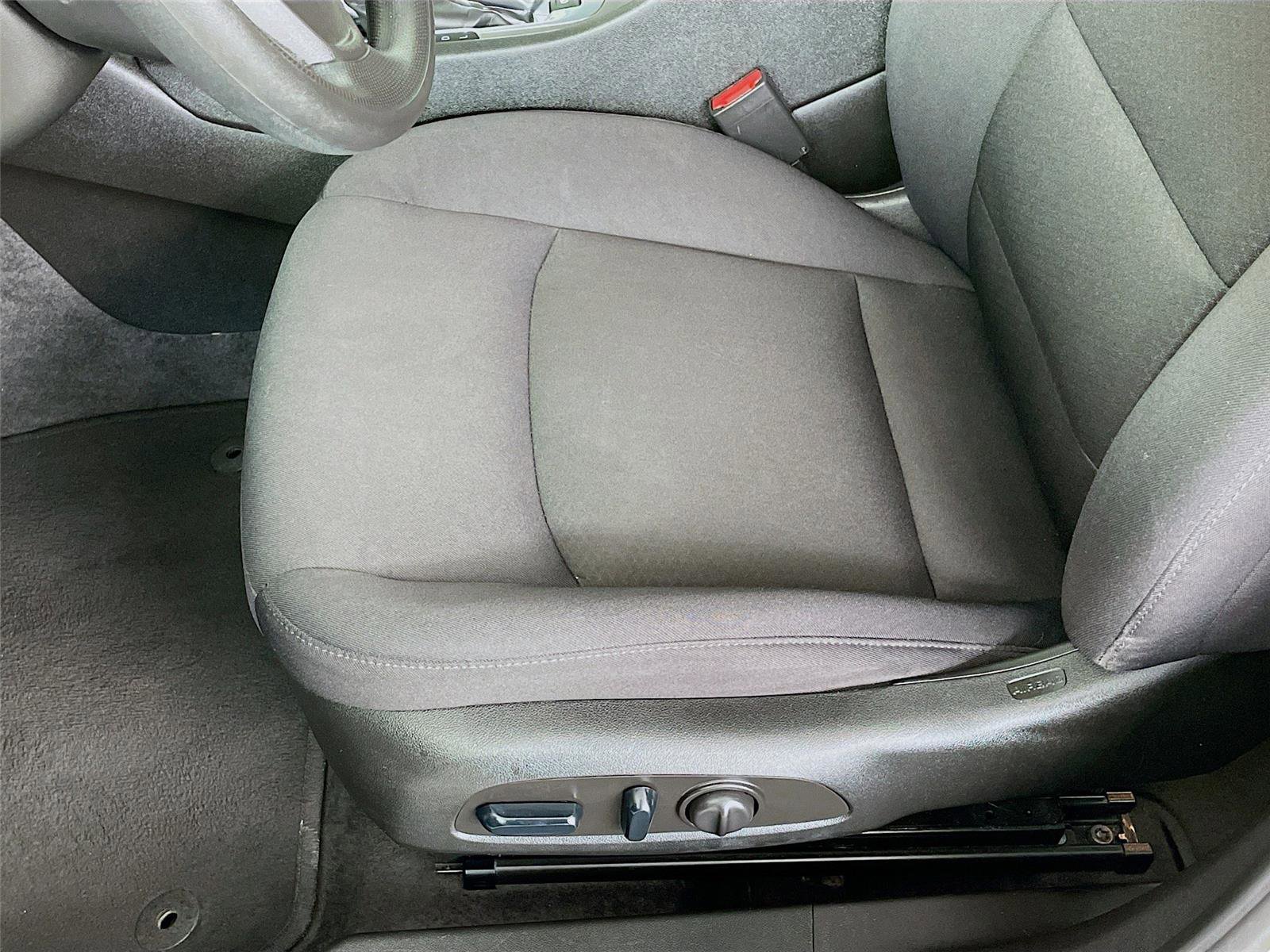 Used 2024 Chevrolet Malibu LT image 21