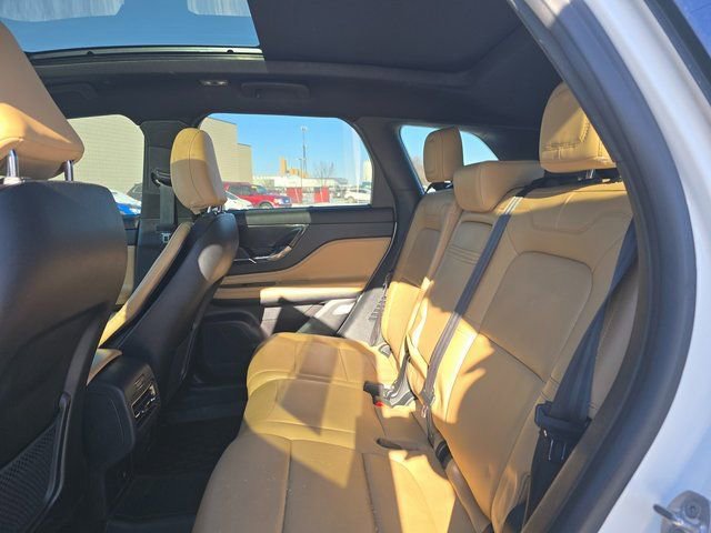 Used 2022 Lincoln Corsair Reserve w/ Elements Package image 12