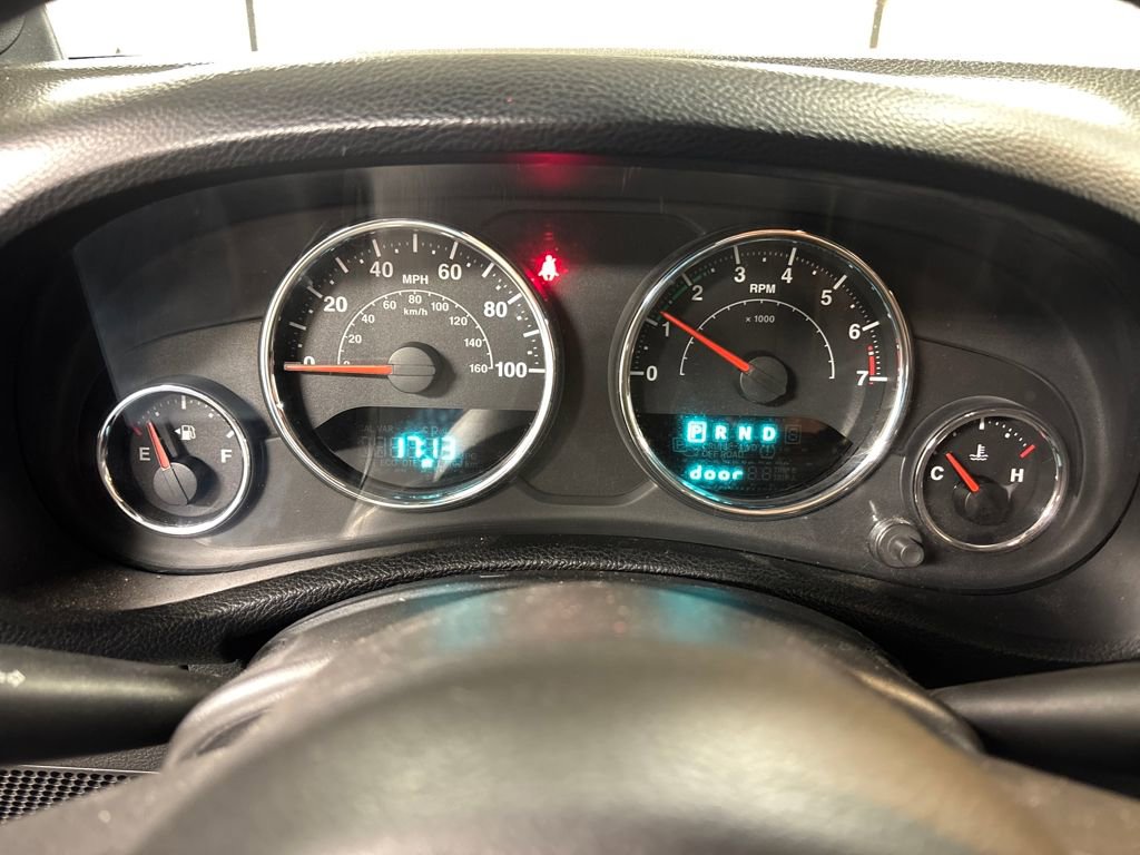 Used 2013 Jeep Wrangler Sport image 32