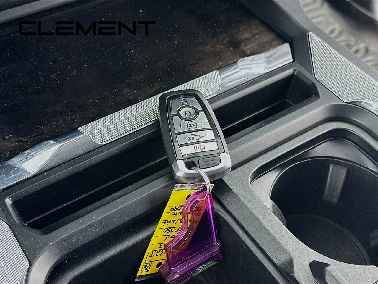 Used 2023 Ford F350 Lariat w/ Sport Appearance Package image 24