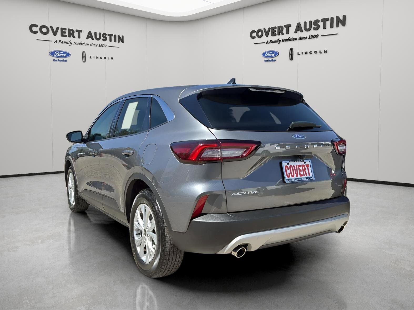 Certified 2024 Ford Escape Active image 3