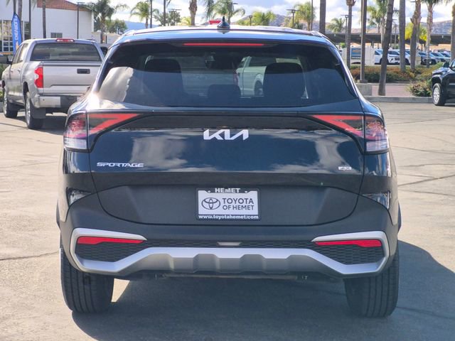 Used 2025 Kia Sportage LX AWD/4WD image 7