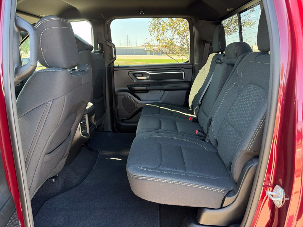 Used 2025 RAM 1500 Big Horn AWD/4WD image 37