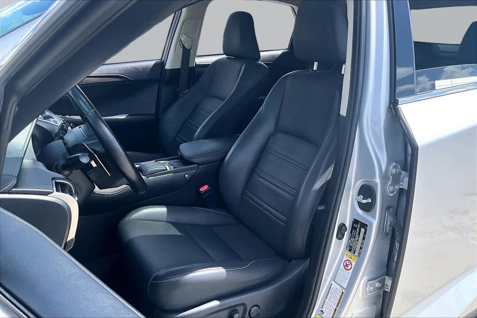 Used 2018 Lexus NX 300 FWD w/ Premium Package image 7