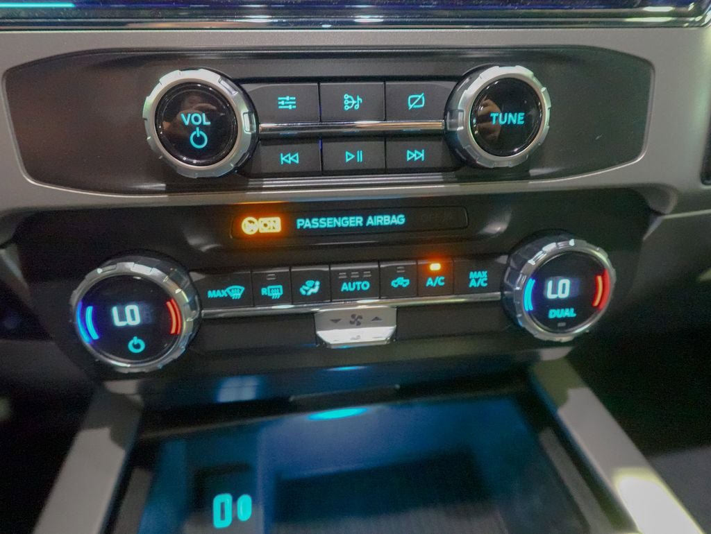 Used 2022 Ford F250 Lariat AWD/4WD image 14