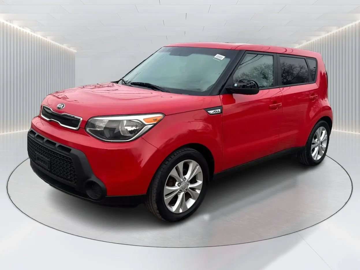 Used 2015 Kia Soul + FWD image 1