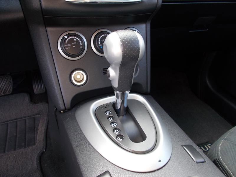 Used 2013 Nissan Rogue SV w/ Premium Pkg image 30