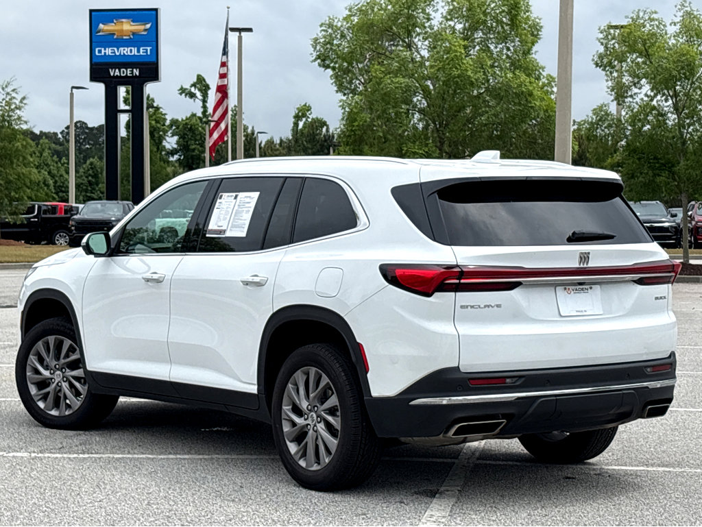Used 2025 Buick Enclave Preferred FWD image 24