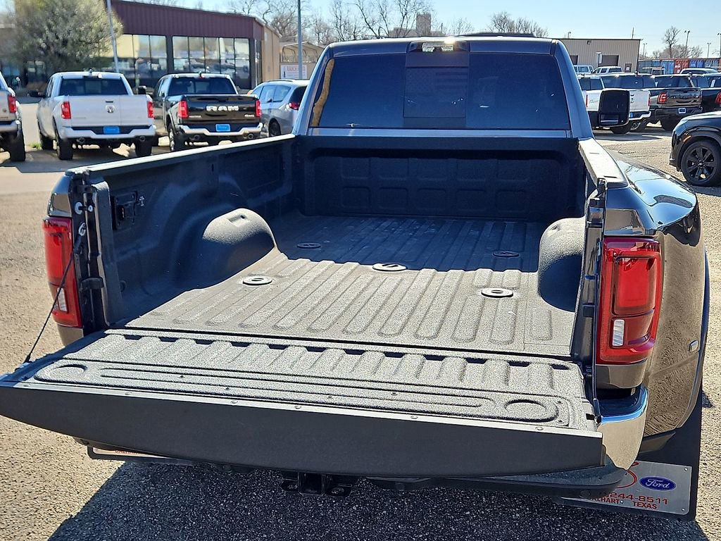 Used 2026 RAM 3500 Longhorn image 9