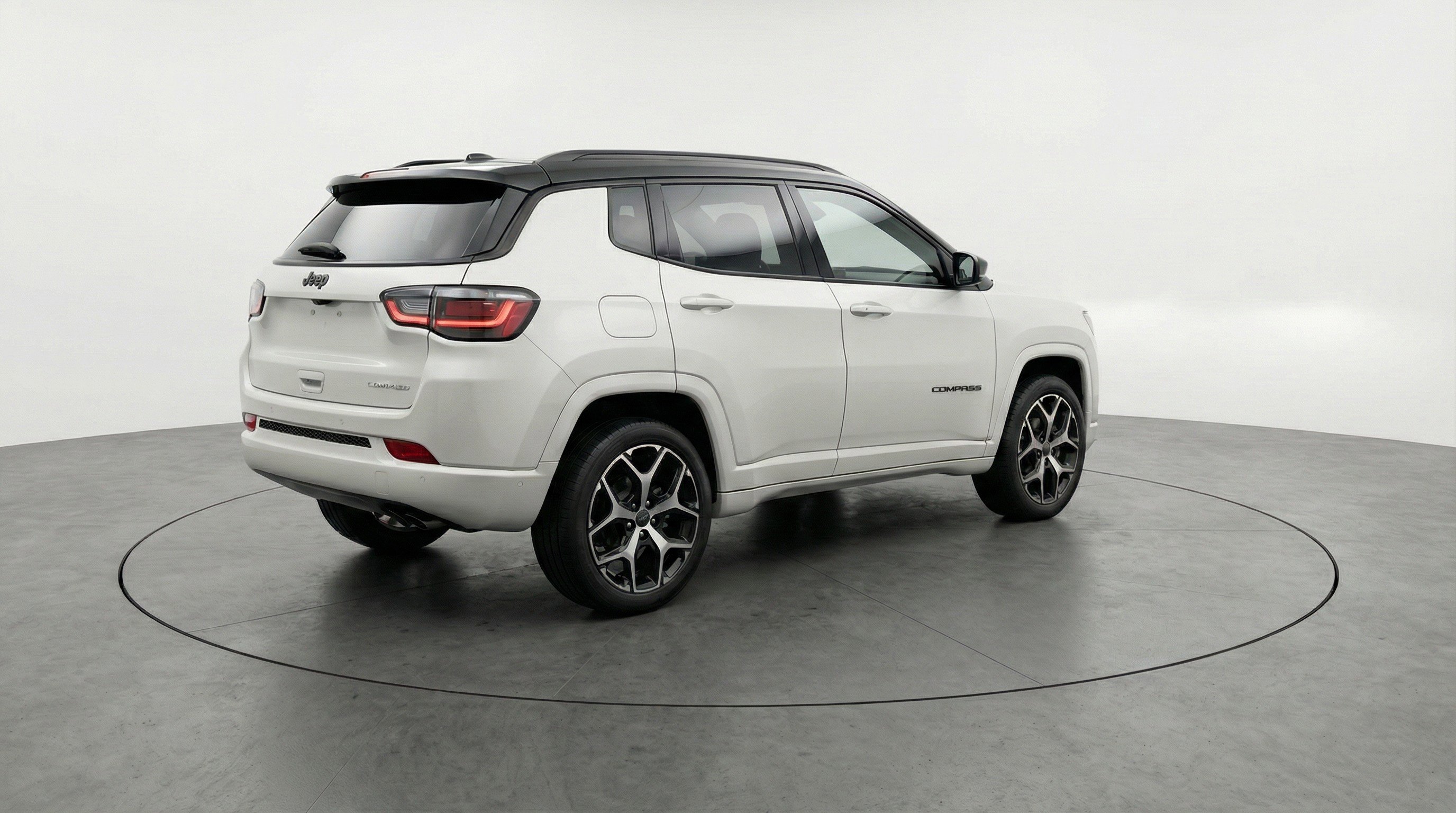 Used 2025 Jeep Compass Limited AWD/4WD image 9