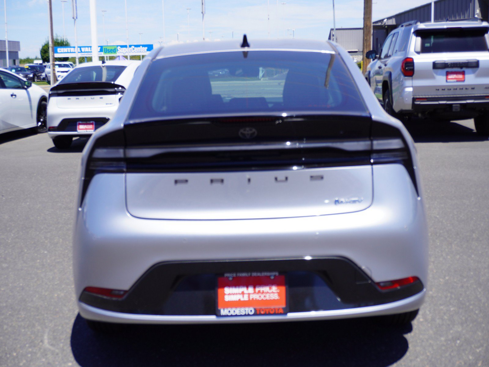 New 2026 Toyota Prius Plug-In Hybrid FWD image 9