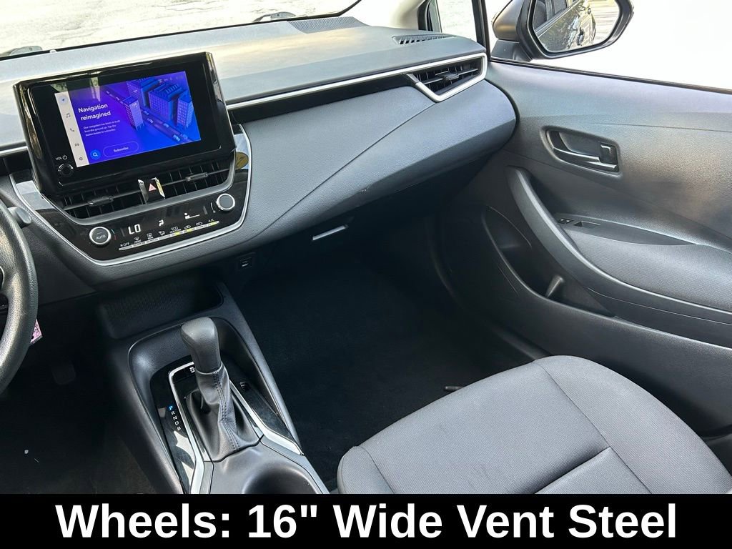 Used 2023 Toyota Corolla LE image 12