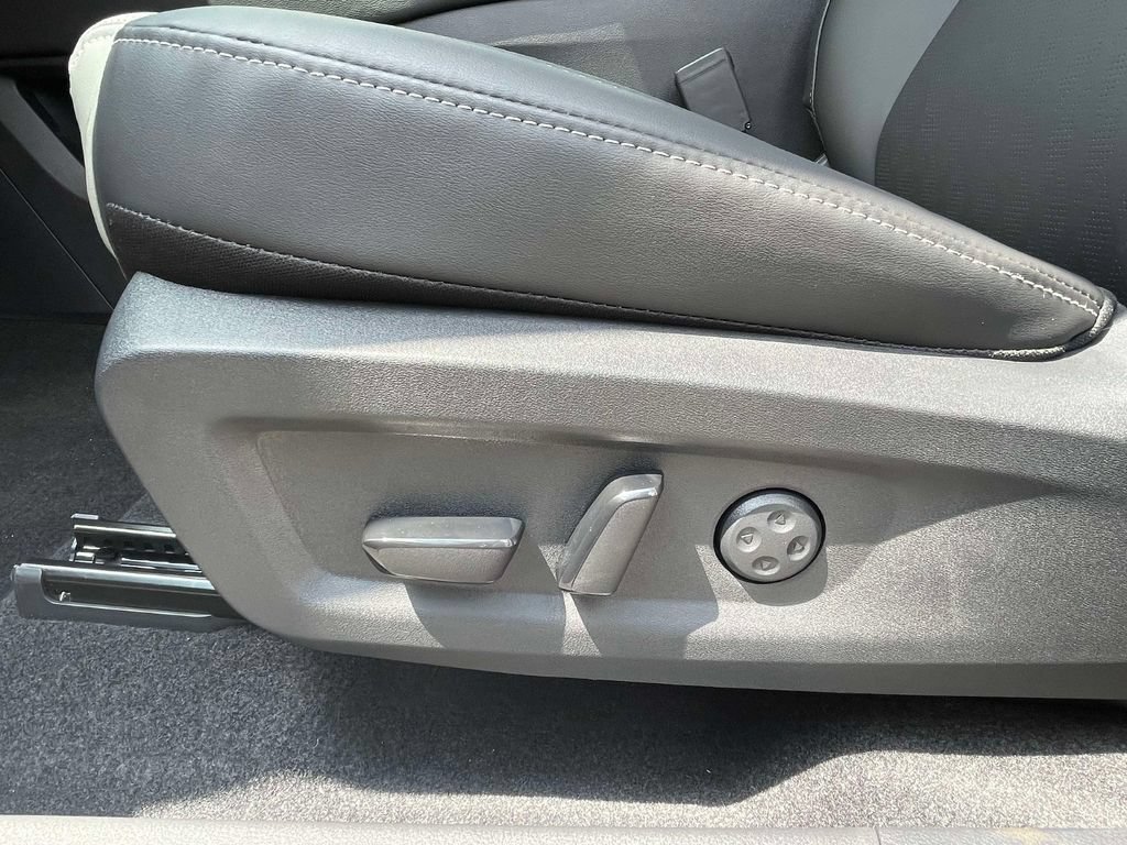 New 2026 Nissan Murano Platinum w/ Cargo Package AWD/4WD image 17